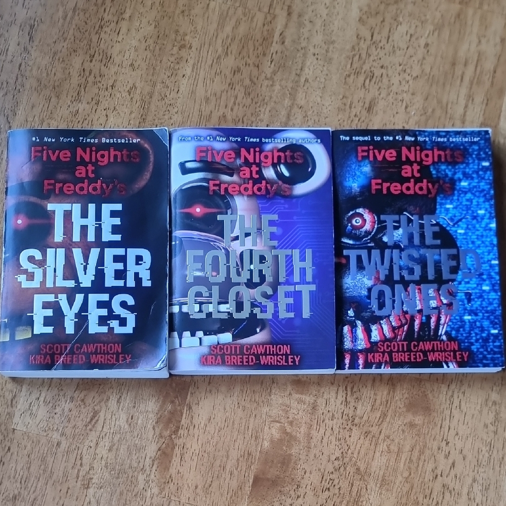 Five Nights at Freddy's Book Set Of 3